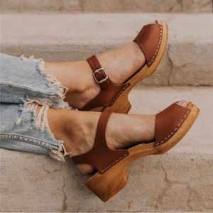 MIA Anja Sweddish Wooden Clog Sandal Brown Size 8.5